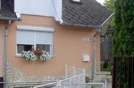 Zsazsa Apartman Balatonboglár