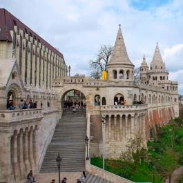 Nyomozz velünk városnéző detektívkaland: Mentsétek meg Erzsébet királynét! Budapest - Egyéb