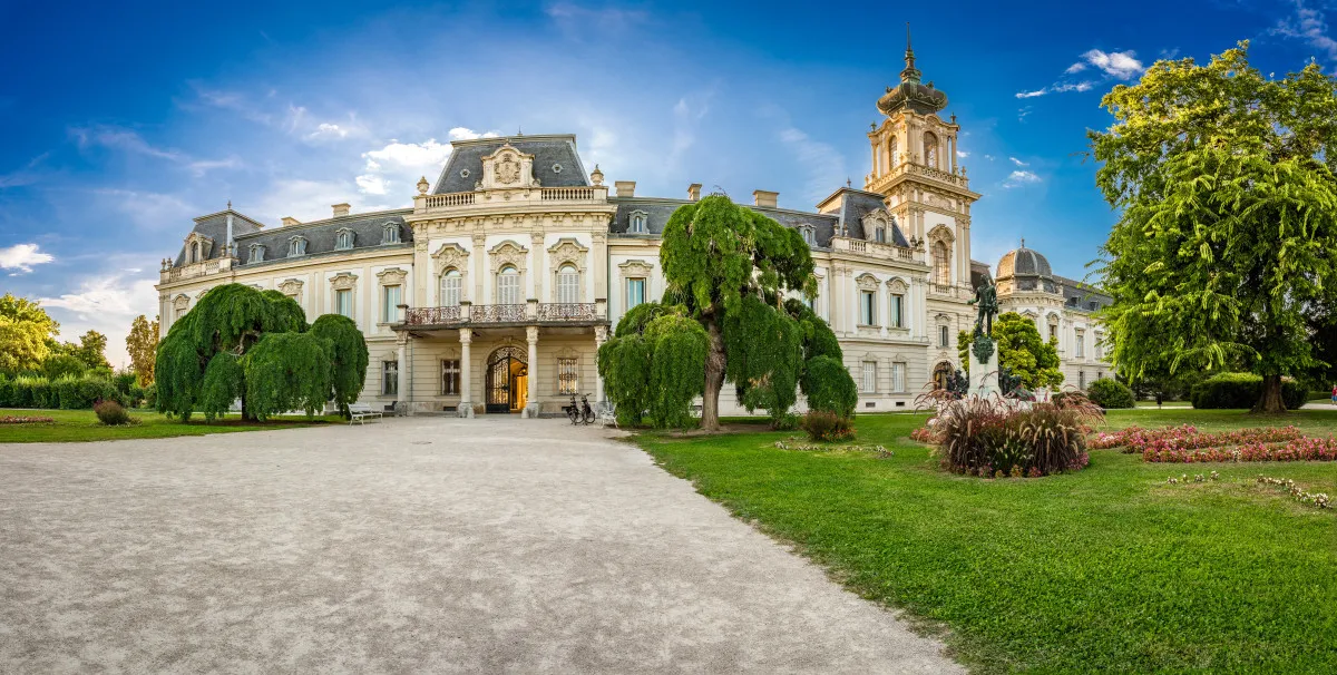 10 úti cél a Balatonon nyárra - Keszthely