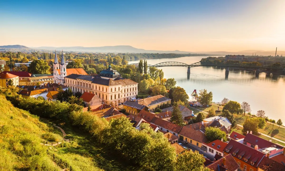 Bájos kisvárosok őszi andalgós városnézéshez