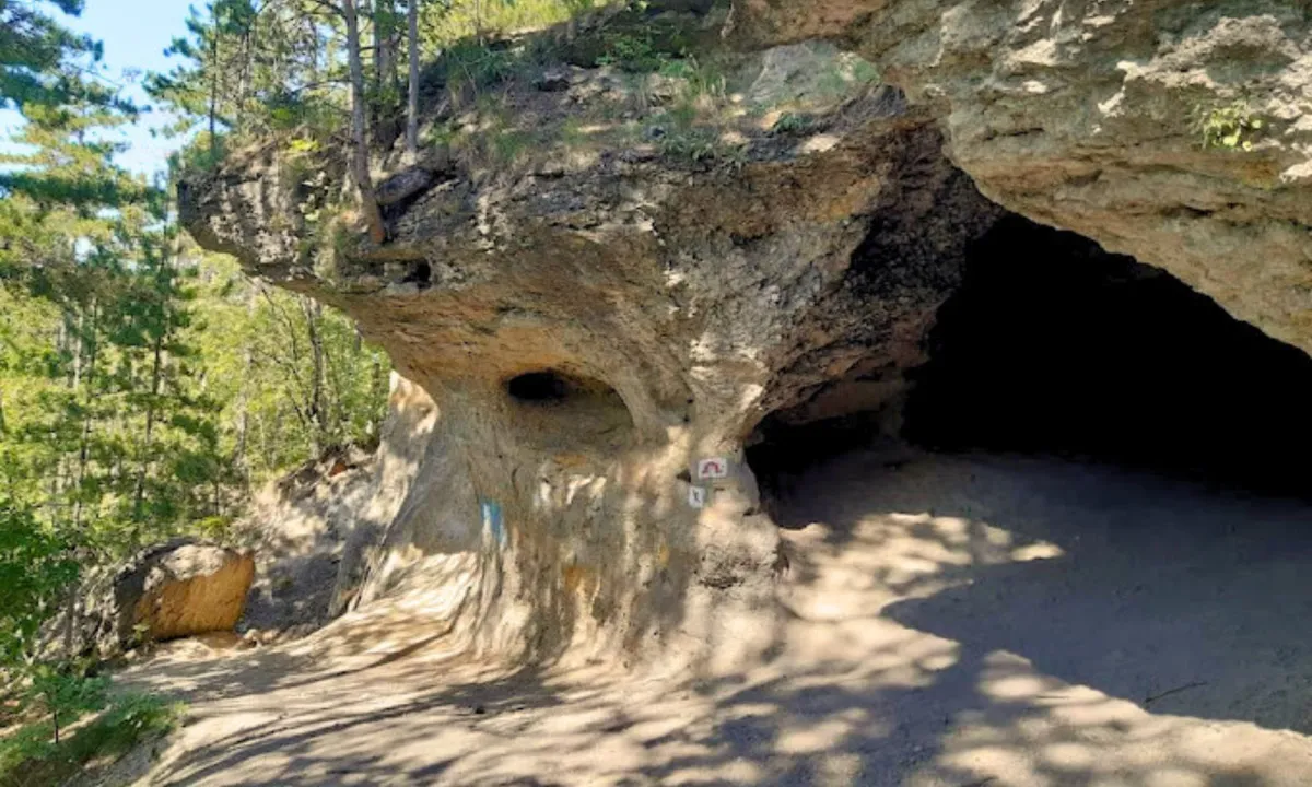 Kirándulástippek: barangolj barlangokban a Balatonon - Vadlánlik barlang (Gyenesdiás)