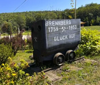 Az „égő hegy” legendája − Brennbergbánya, a titkokat rejtő alpesi bányászfalu Sopron mellett