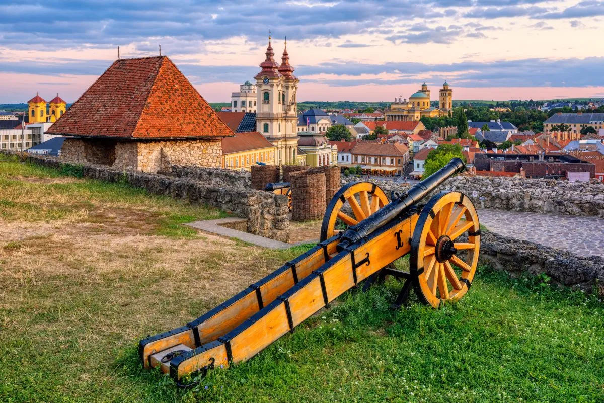 5 magyar vár(os), ami a festőket is megihleti