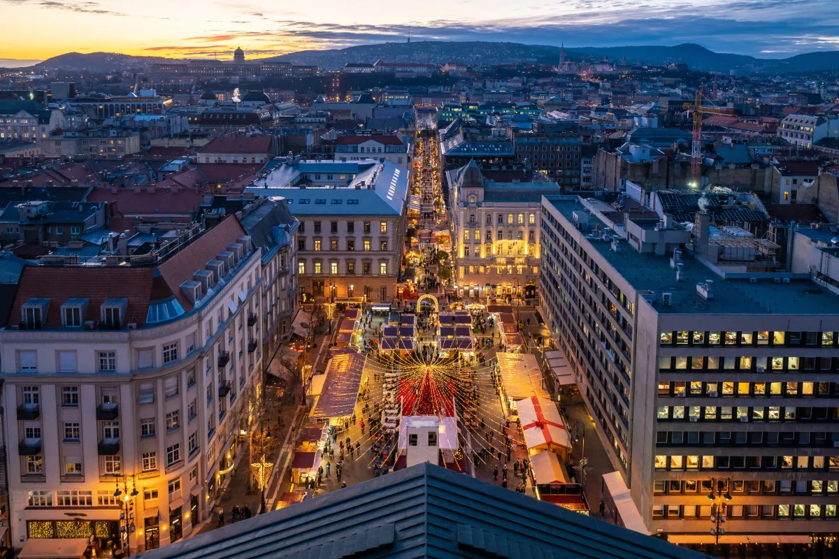 A Vörösmarty téri és a Bazilika előtti adventi vásárt is a világ legjobbjai között tartják számon