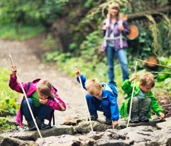 3 mesés családbarát kirándulóhely a Gyermekkéktúrán – Így túrázzatok a gyerekekkel!