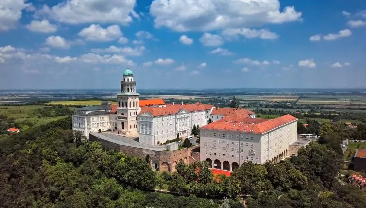 Pannonhalmi Főapátság