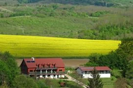 Rejtek Vendégház és Kisrejtek Apartmanház Lispeszentadorján