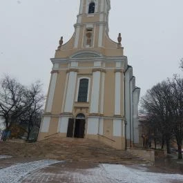 Belvárosi Katolikus templom Szekszárd - Külső kép