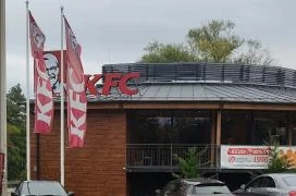 Kentucky Fried Chicken - Tata Remeteségi pihenőhely Tata