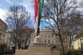 Országzászló tér Székesfehérvár