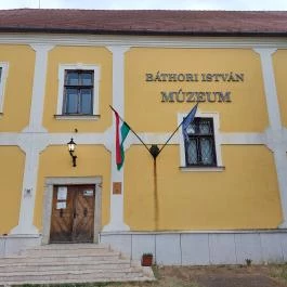 Magyar Nemzeti Múzeum Báthori István Múzeuma Nyírbátor - Külső kép