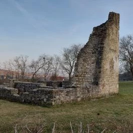 Csabdi templomrom Csabdi - Külső kép