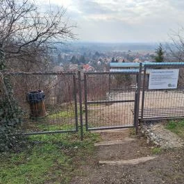 Csömöri Kitekintő Csömör - Külső kép