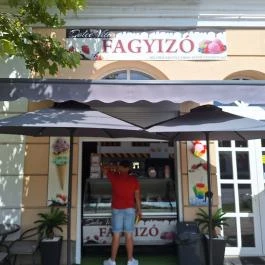 Dolce Vita Fagyizó Sárbogárd - Külső kép