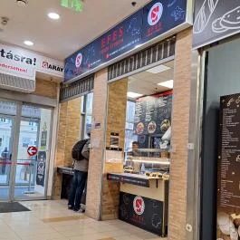 Efes Kebab Török Étterem - Garay Center Budapest - Külső kép