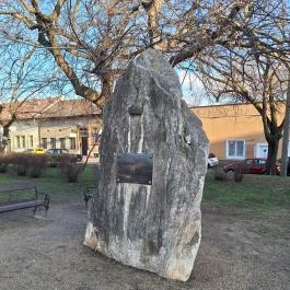 Erzsébet királyné-emlékkő Budapest - Külső kép