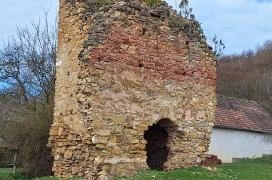 Eszterpusztai templomrom Cikó