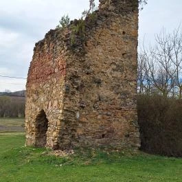 Eszterpusztai templomrom Cikó - Külső kép