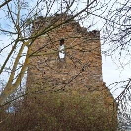 Eszterpusztai templomrom Cikó - Külső kép