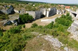 Fertőrákosi Kőfejtő és Barlangszínház Fertőrákos