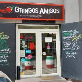 Gringos Amigos - Sopron út Budapest - Külső kép