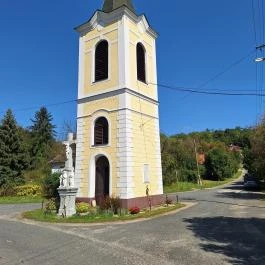 Harangláb Sénye - Külső kép