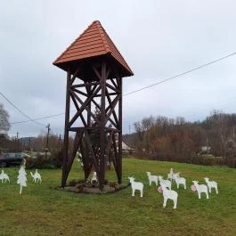 Harangláb Óbarok - Külső kép