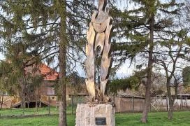 Holocaust emlékmű Pincehely