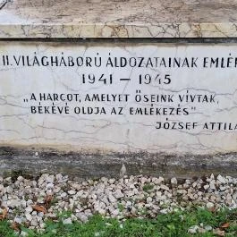 II. világháborús emlékmű Sümeg - Egyéb