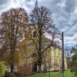 Istenszülő születése görögkatolikus templom Tornabarakony - Külső kép