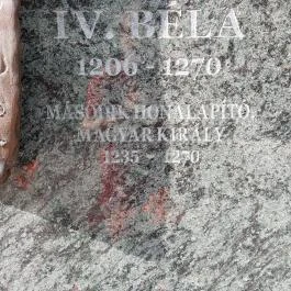 IV. Béla mellszobra Jászfényszaru - Egyéb