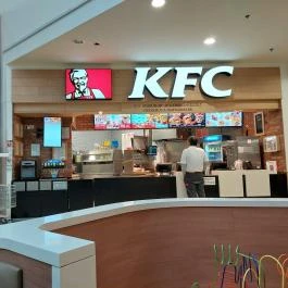 Kentucky Fried Chicken - Tesco Budaörs Budaörs - Külső kép