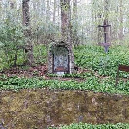 Lourdes-i barlang Nagykapornak - Külső kép