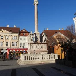 Mária-oszlop Győr - Külső kép