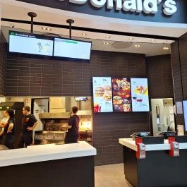 McDonald's - Arena Mall Budapest - Külső kép