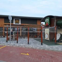 McDonald's, Maglód Maglód - Külső kép