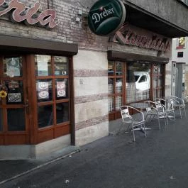 MgTels Pizzéria & Kisvendéglő Budapest - Külső kép