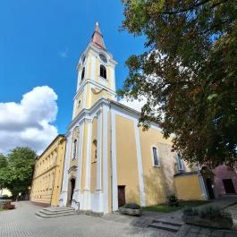 Nagyboldogasszony-templom Tapolca - Külső kép