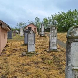 Nyírtassi zsidó temető Nyírtass - Külső kép