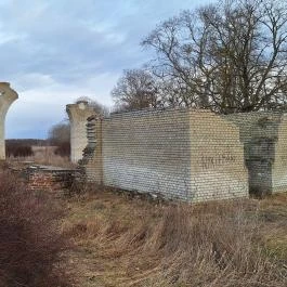 Parlagi templomrom Debrecen - Külső kép