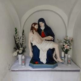 Pietà Nemesmedves - Belső