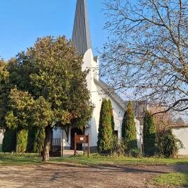 A Pusztaszabolcsi és Szabadegyházi Missziós Református Gyülekezet temploma Pusztaszabolcs - Külső kép