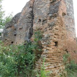 Pusztavacsi templomrom Pusztavacs - Külső kép