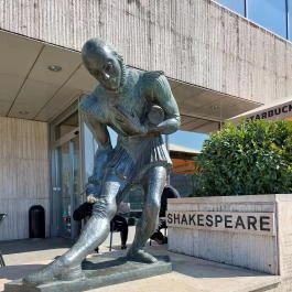 Shakespeare-emlékmű Budapest - Külső kép