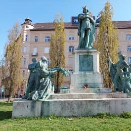 Szent Imre szobor Budapest - Külső kép