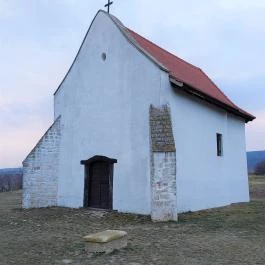 Szent Mihály öregtemplom Budajenő - Külső kép