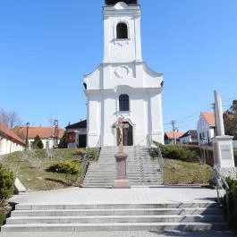 Szomori Szent Mihály Plébániatemplom Szomor - Külső kép