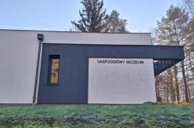 Vasfüggöny Múzeum Lovászi