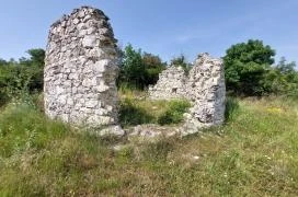 Kerekszenttamási templomrom Zámoly