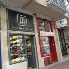 Atipico Speciality Coffee Bar & Gourmet Deli Budapest - Külső kép